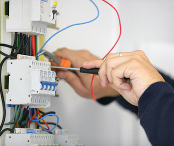 Rénovation et mise aux normes électriques à Vieux-Condé et ses environs
